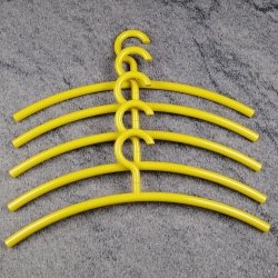 HEWI Kleiderb�gel 5er Set Senfgelb Haken drehbar 570.3 18