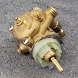 Junkers Wasserarmatur 87070023020 f�r W250..400K2/ A2..T1 HD